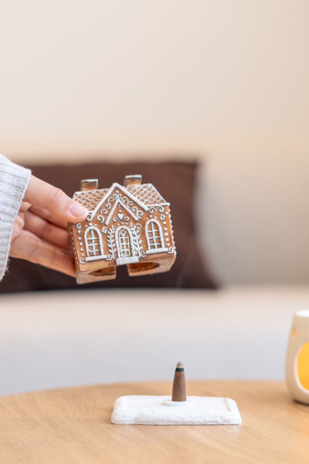 Porta-Incenso Natal: Casinha Gengibre (Canela & Maçã)