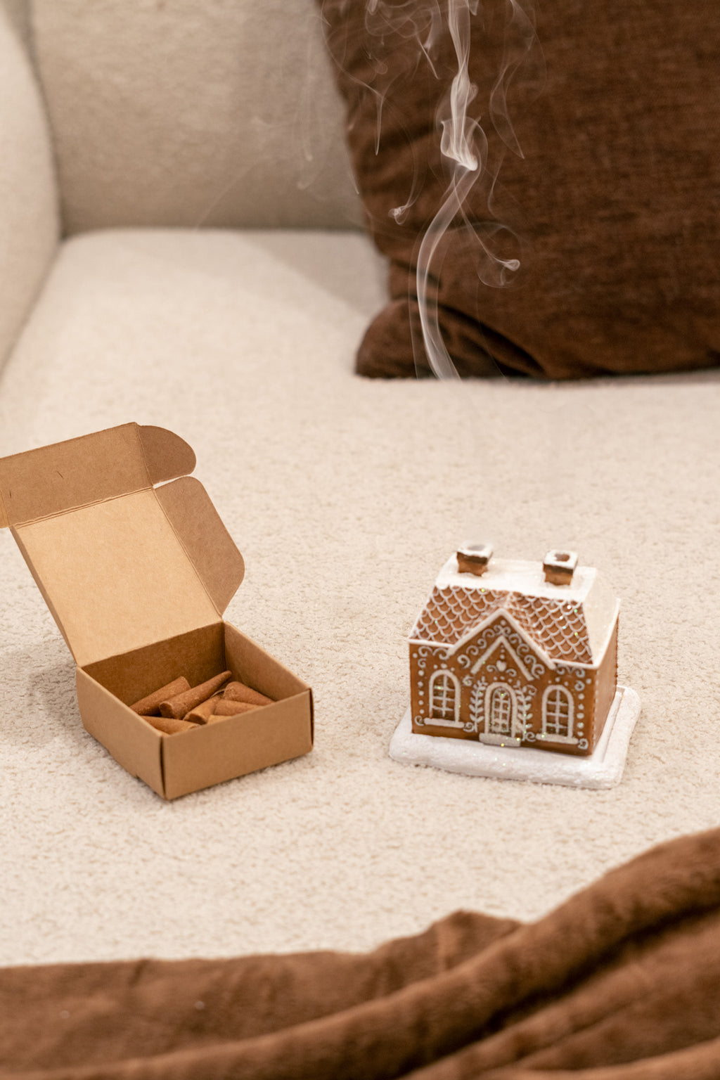 Porta-Incenso Natal: Casinha Gengibre (Canela & Maçã)